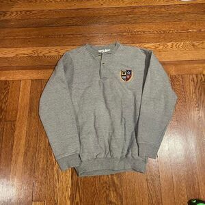 Vintage Disney Henley crew neck sweatshirt‎